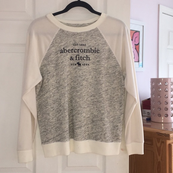 Sweater - Picture 1 of 1